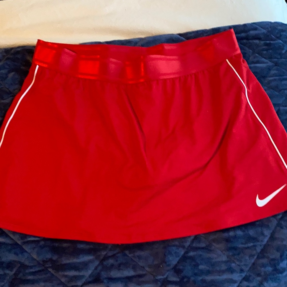 Nike Dri-Fit red tennis skirt white stripe medium
